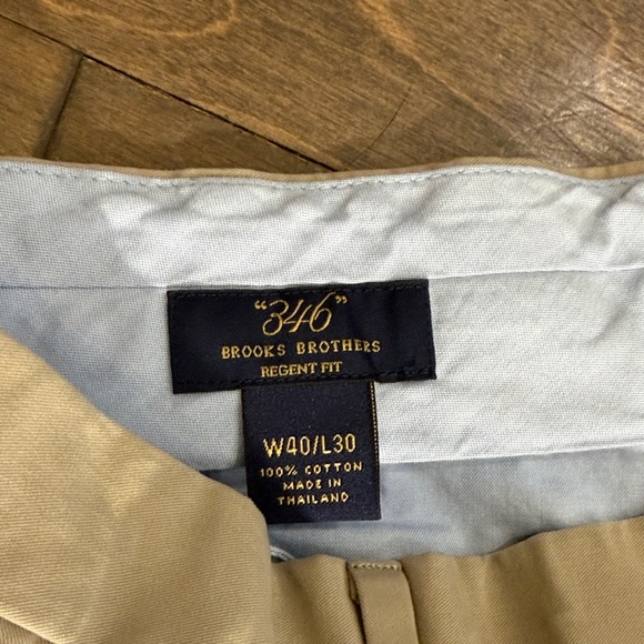Brooks Brothers Men's Khaki Chinos - Picture 2 of 8